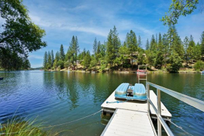 The Big Easy Lakefront Cabin